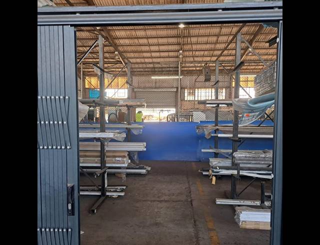 INDUSTRIAL PROPERTY TO RENT IN DEAL PARTY